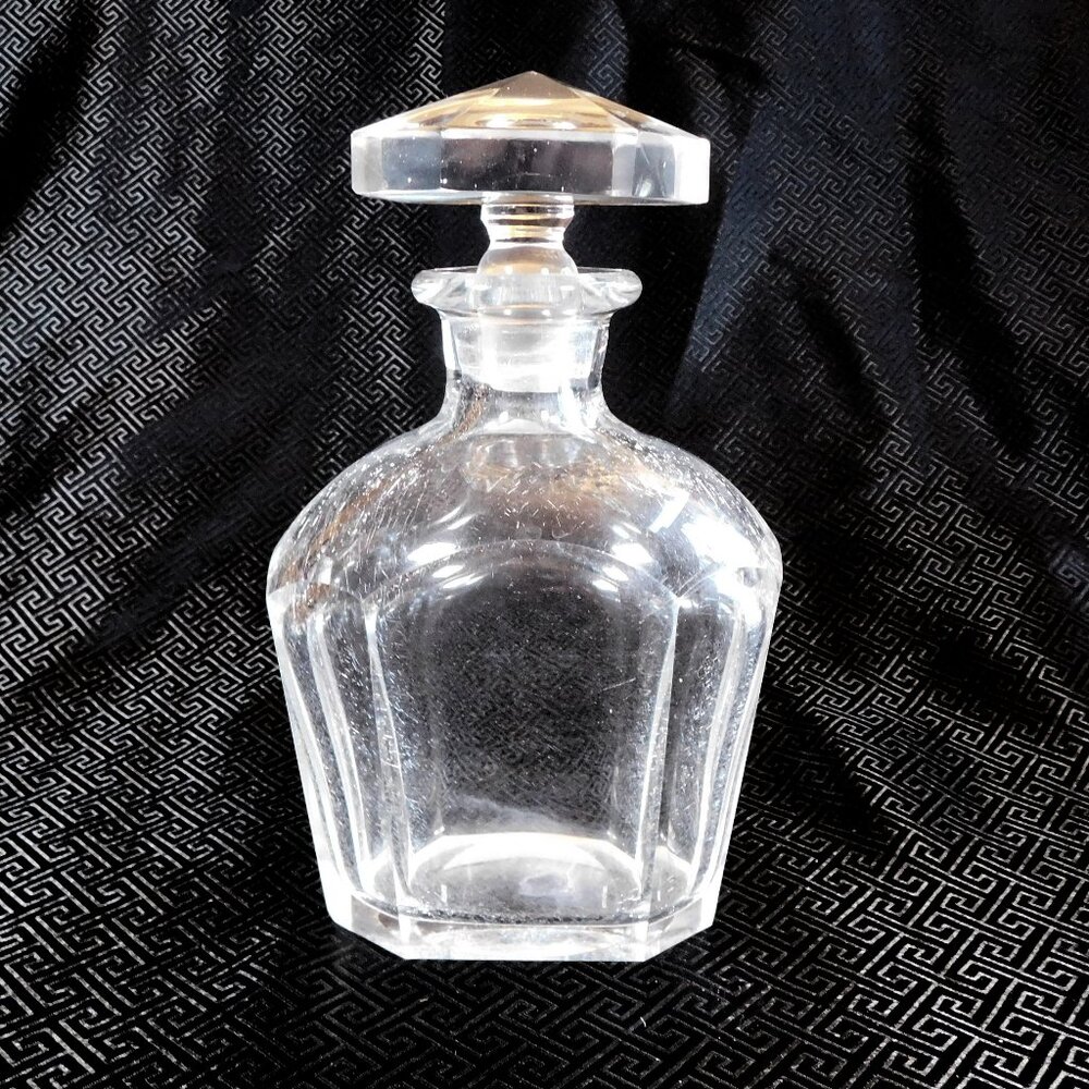 Heavy Cut Crystal Decanter with Stopper # 10978
